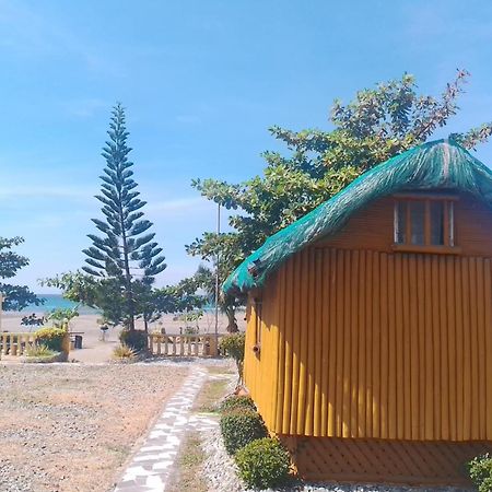 Sea Breeze Beachfront Home And Cottages ซานฮวน ภายนอก รูปภาพ