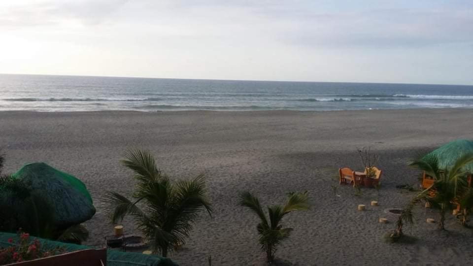 Sea Breeze Beachfront Home And Cottages ซานฮวน ภายนอก รูปภาพ