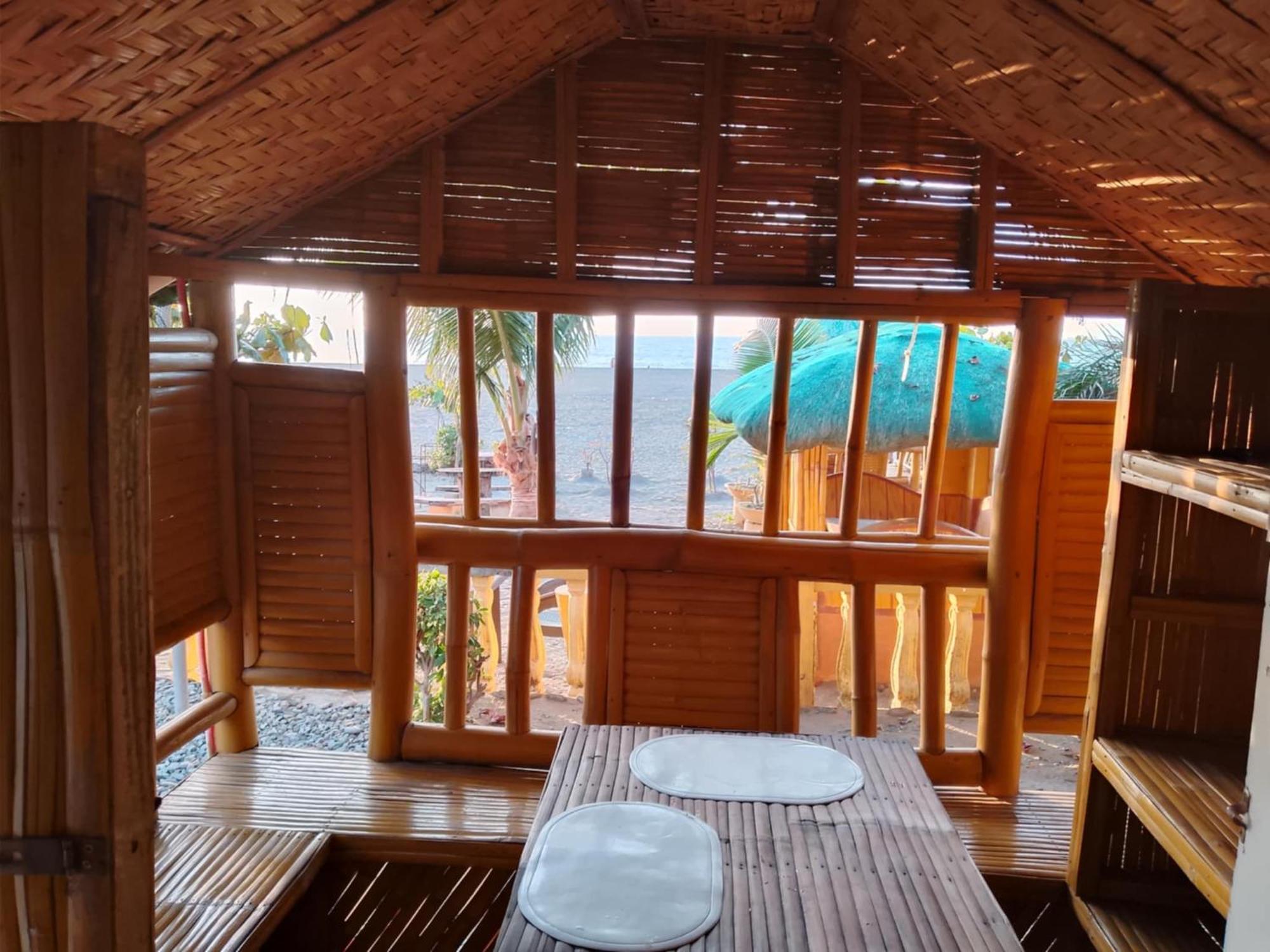 Sea Breeze Beachfront Home And Cottages ซานฮวน ภายนอก รูปภาพ