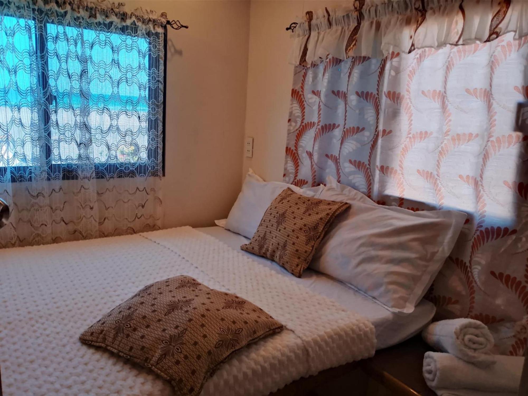 Seabreeze Beachfront Home And Cottages New Management ซานฮวน ภายนอก รูปภาพ