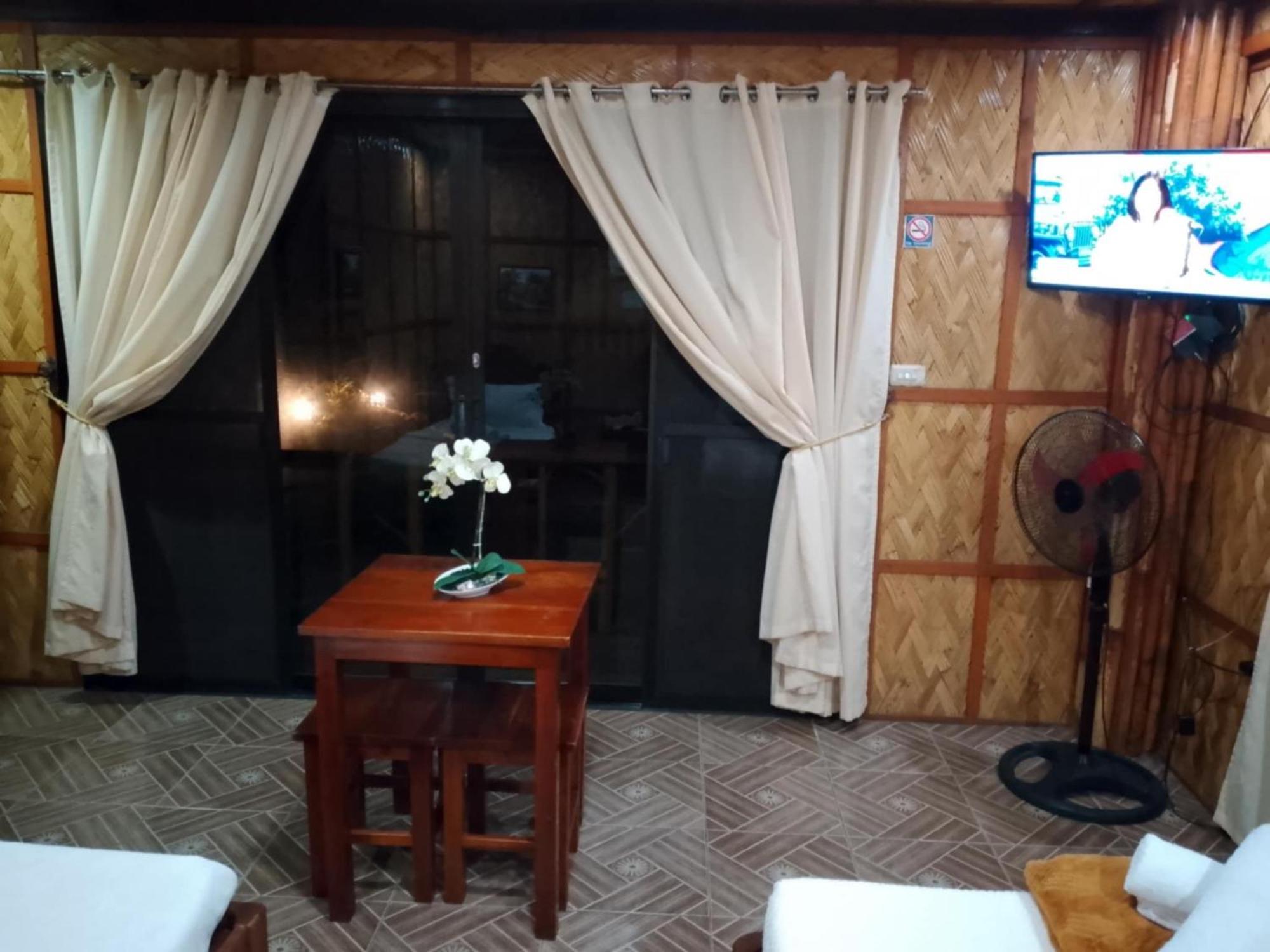 Sea Breeze Beachfront Home And Cottages ซานฮวน ภายนอก รูปภาพ