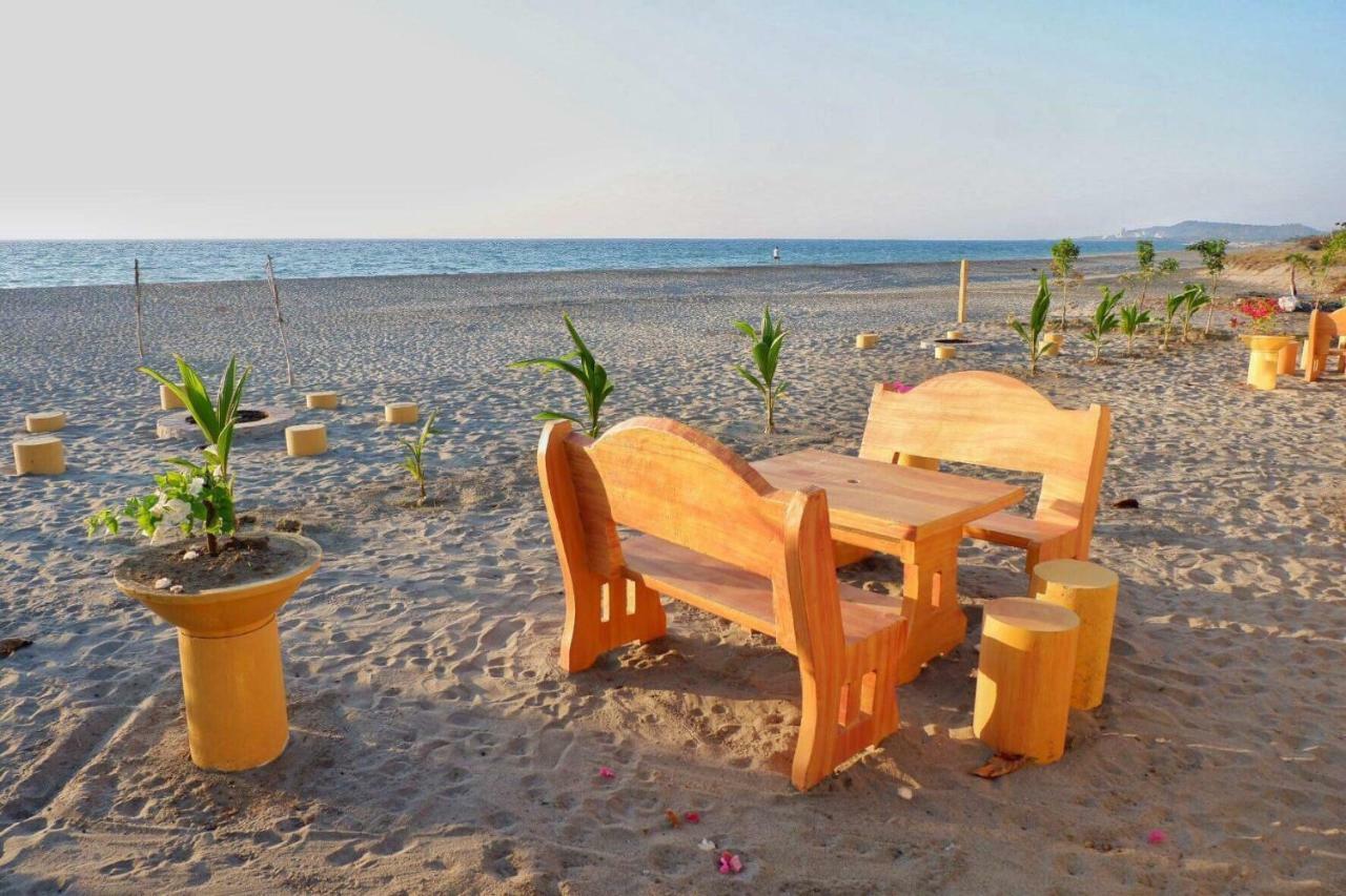 Seabreeze Beachfront Home And Cottages New Management ซานฮวน ภายนอก รูปภาพ